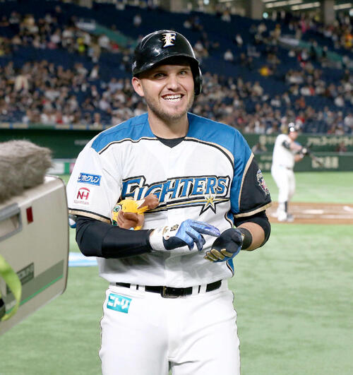 日本ハム】ブランドン・レアード氏が「ファイターズチャンピオン
