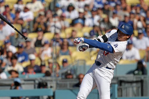 MLB公式アカウントがバット飛ばした大谷翔平の映像公開 場内はどよめき