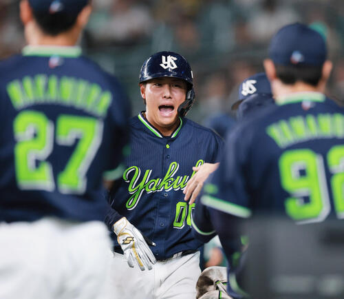 ヤクルト】赤羽由紘「なんとか塁に出る気持ちで最高の結果」キャリア