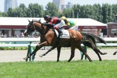 村上宗隆が1試合2発21、22号！ ボブルヘッド人形配布＆両親始球