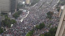 韓国で反政府デモがついに5万人に～文在寅政権支持率も30%台までに下落　辛坊治郎が言及