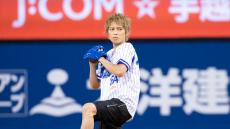 手越祐也、人生初の始球式に挑戦！　初マウンドは「神聖な雰囲気がありました」