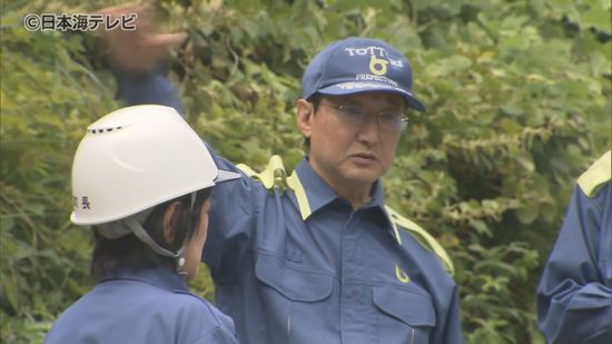 台風10号の被害状況を平井知事が視察　のり面で土砂崩れが発生した現場などを確認　鳥取県