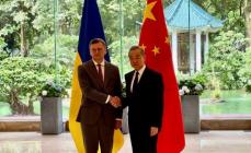 ウクライナ・クレバ外相“ロシアの姿勢次第で和平交渉行う用意ある”　中国・王毅外相との会談で