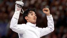 快挙！加納虹輝がフェンシング個人種目で日本勢初の金メダル　完全アウェーの中で地元選手を破る