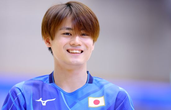 トランポリン嫌いな日本代表・西岡隆成"家ではゲーム""高所が苦手"意外な素顔　日本史上初の五輪メダルへ
