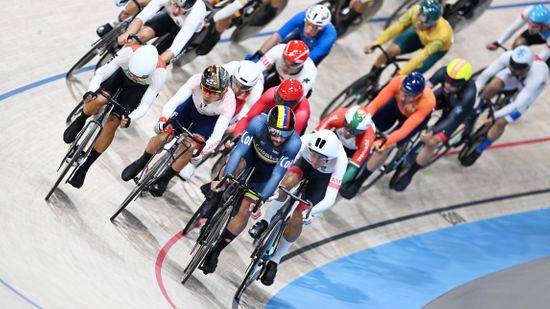 自転車のトラック競技でレース中に“判定変更”　脱落選手が急きょ変わり会場は大ブーイング