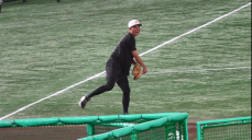 【巨人】坂本勇人が試合前練習に参加　前日は体調不良でベンチ外　菅野智之と談笑する場面も