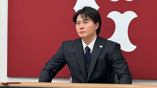 「1人でやってて甘えるようなら、その程度」巨人・岡田悠希　ダウン更改　オフは1人で“振って振って振りまくる”