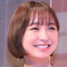 篠田麻里子、フリーでの芸能活動を発表　所属していた『サムデイ』破産を受け