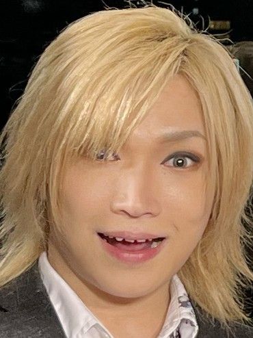 ゴールデンボンバー・鬼龍院翔 台風のためスタッフが到着できず「自分