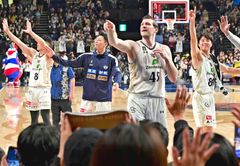 キングス、2年連続でバスケ天皇杯決勝へ　98-70で川崎に勝利　千葉ジェッツと対決