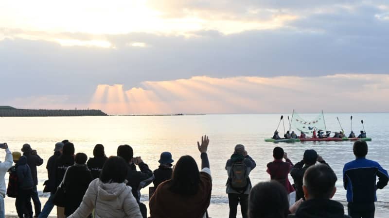 「二度と戦場にさせない」名護市辺野古の浜でハチウクシー　ヘリ基地反対協議会