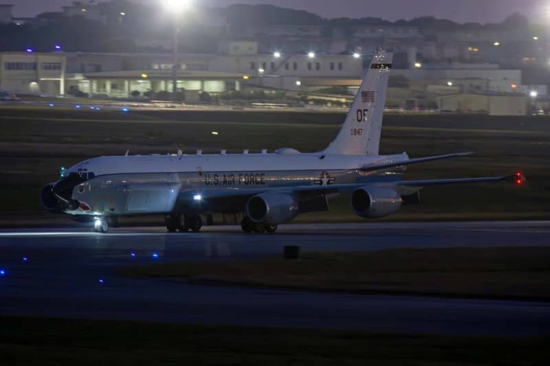 米軍の電子偵察機RC135U　沖縄・嘉手納基地に飛来　中国など監視か