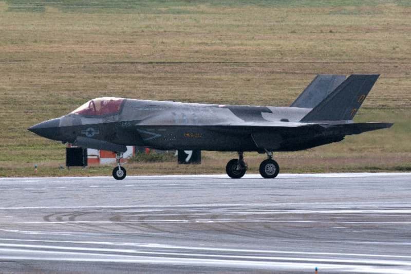 米軍F35Bステルス戦闘機が2機飛来　嘉手納基地