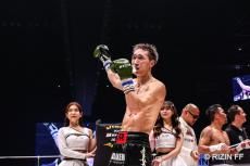 【RIZIN】安保瑠輝也、“ボクシング界の伝説”パッキャオに大善戦！　3ラウンド戦い抜く