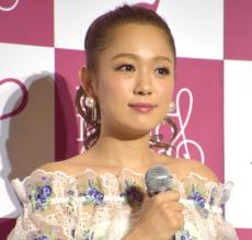 活動再開の西野カナ、サッカー日本代表ユニコーデに反響「似合いすぎてて金メダル」