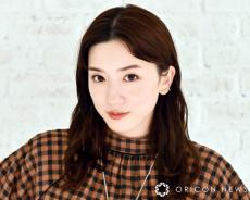 永野芽郁、“美ワキ全開”ショット　美ボディ保つ秘訣は「体重計で量ることよりも、鏡に映った自分を見て調整」