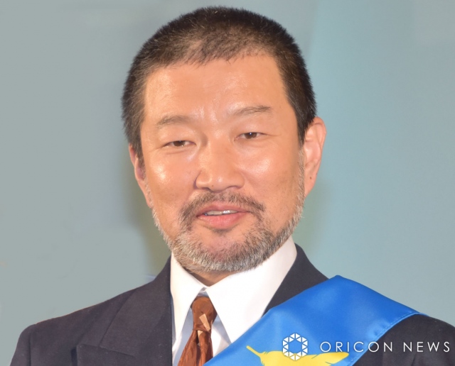 61歳“キム兄”木村祐一「最近はこんな感じ」　近影ショットに「イケオジ」「ダンディ」