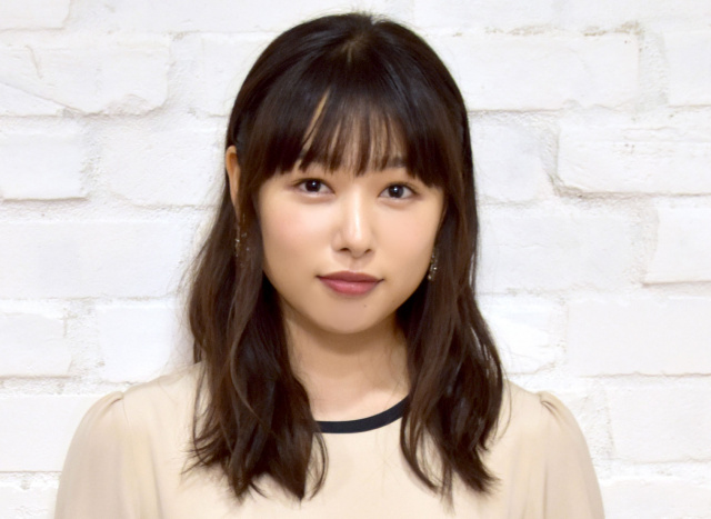 桜井日奈子、入浴ショットに大反響　美脚あらわで「破廉恥な」「色ぽっくてかわいい」