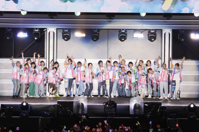 KAMIGATA BOYZ、初スタジアムライブ2日間で11万人動員　総勢106人が“関西魂”さく裂