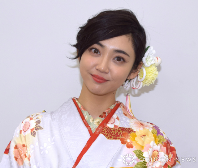 山谷花純、バッサリヘアカット報告に「透明感が凄いッ！」「雰囲気変わりましたねー」