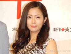 岡江久美子さんの娘・大和田美帆、祖父とのショット添え「命日」に思い馳せる「優しくてかっこいい祖父。温かさが今も残ってる」