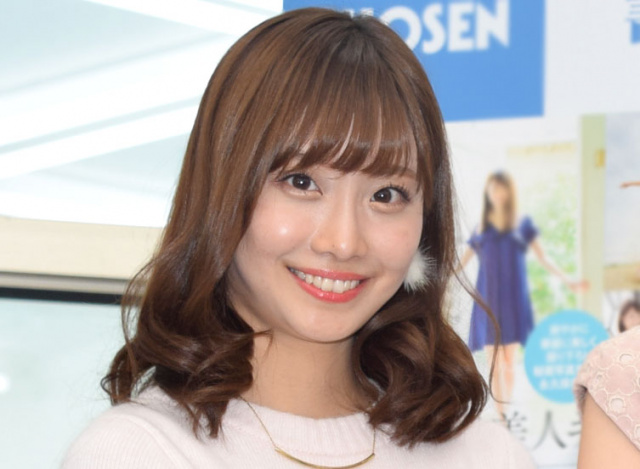 元SKE48・柴田阿弥、引き締まった腹筋を強調　「この体型を維持してるって凄い」