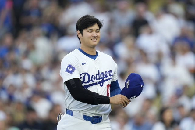 ドジャース、大谷翔平ら“チーム一丸”で戦う様子が伝わる写真公開「アカン、良いシーンや」「この写真好きすぎる」