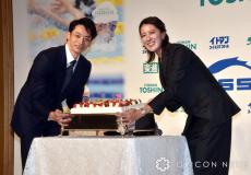 大橋悠依の現役引退会見に入江陵介が登場　誕生日ケーキ見てぽつり「29歳なのか、私…」