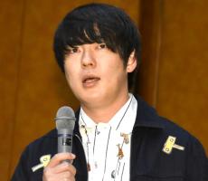 ウーマン村本、母親と“顔出し”腕組み2ショット「お母様お若い!!!」「少女の様、、」　活動拠点のNYで再会