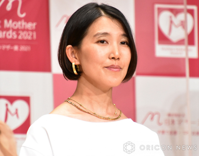 伝説の家政婦・志麻さん、夫＆子ども3人＆義弟カップルの“顔出し”集合写真公開「弟さんが彼女と遊びに来てくれました」