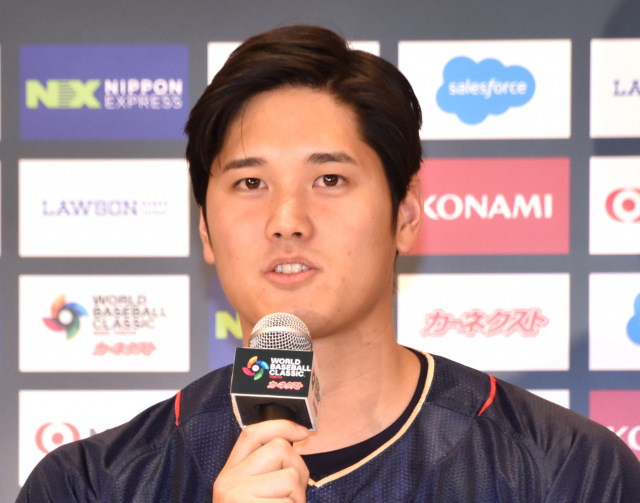 ドジャース対ヤンキースのWS初戦、ビリー・アイリッシュら著名人も多数観戦「ご兄弟で来てるのね」「ビリー!!!」