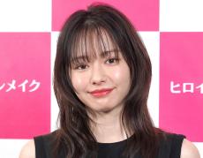 山本舞香、美くびれ＆ふともも全開“オールブラック”コーデでクール表情　「めちゃめちゃカッコいいやん」反響