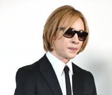 YOSHIKI、19歳で急逝YOSHIさんしのぶ「安らかに眠ってね」