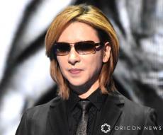 YOSHIKI、首の手術後の経過報告も「もうドラムを演奏することができないのかもしれない？」　投稿した動画に心配の声