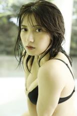 桃月なしこ『BOMB』秘蔵カット公開　宮田愛萌と対談し「熱量がすごくて、嬉しさとともに圧倒されてました（笑）」