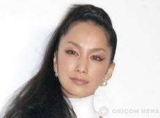 中島美嘉、“赤メッシュ×くるくる”な新ヘアスタイル「工藤静香かと思った」「眼福でございます」