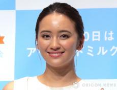 岡田結実、開放的な水中ショットにツッコミ「うみがめちゃんとの私 海坊主みたい」　“最近のいろいろ”を大量投稿