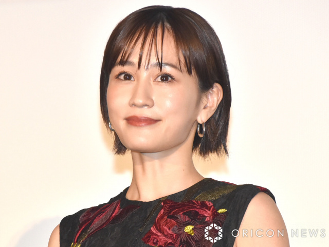 前田敦子、親友・趣里と“手つなぎ”2ショット公開に「尊い！」「双子みたい～」反響