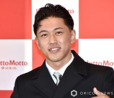 車いすテニス小田凱人、スーツ姿でキメキメコーデ　ファッションもテニスと一緒で「勝負だと思って挑んでいます」