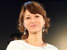 渡辺美奈代、還暦迎えた夫を“顔出し”　お祝い家族4ショットに反響「とても、お若いです」「かっこいい」