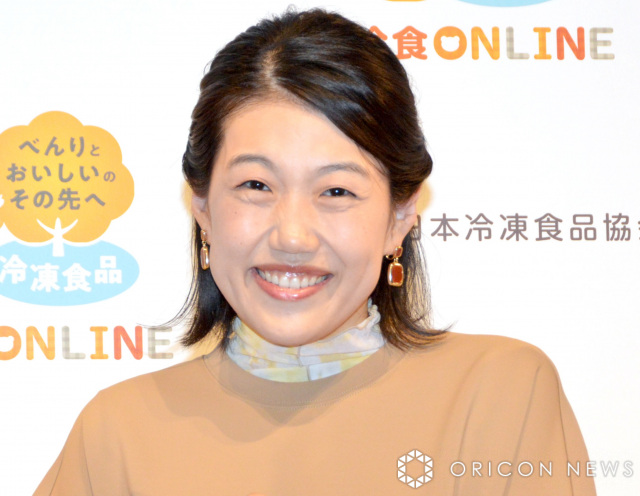 横澤夏子、長女＆次女＆三女の“手つなぎ”姉妹ショット公開「可愛いが溢れてる」「癒される写真」