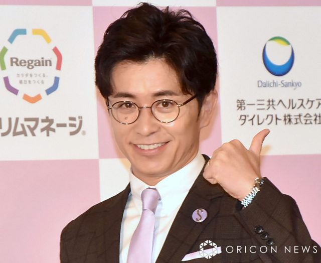 新米パパ・藤森慎吾、長女“顔出し”親子ショット「妻に続き愛おしい存在が増えて幸せでございます」