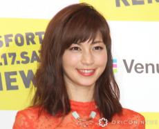 安田美沙子、“絶対領域”あらわな私服コーデ披露「これは可愛い過ぎて失神」「惚れた」