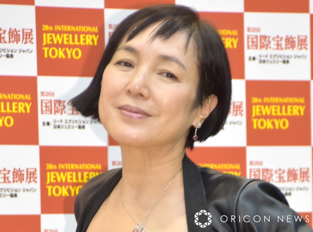 桃井かおり、ばっさりカットでイメチェン「Before-Afterがすごすぎます」「エネルギッシュでかっこいい」