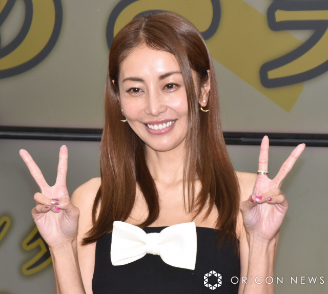 熊切あさ美、練習しすぎたウエディング姿を披露　結婚の予定なしも「そろそろ本番に行きたい」