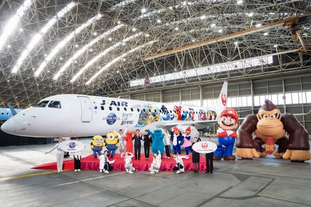 JAL×USJ「ドンキーコング・カントリーオープン記念」特別塗装機就航　お披露目イベントに人気キャラ大集合