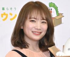 秋元真夏「久々に脚出しちゃった」　超ミニ美脚の私服ショットに反響「スタイル抜群」「脚キレイ」