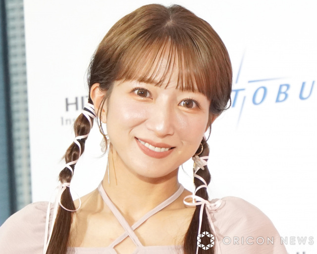 辻希美、実母“顔出し”親子ショット「本当に美人」「お母さんめっちゃきれい」「爆笑してるお顔親子って感じ」